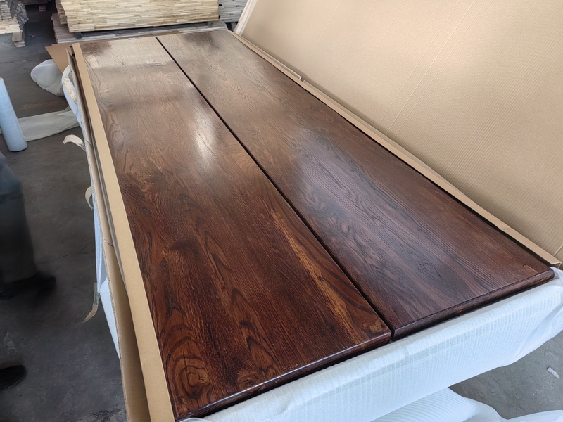 Walnut Stained Wax Oil Oak Table Tops for Dining Table, Sold to Scandinavia.