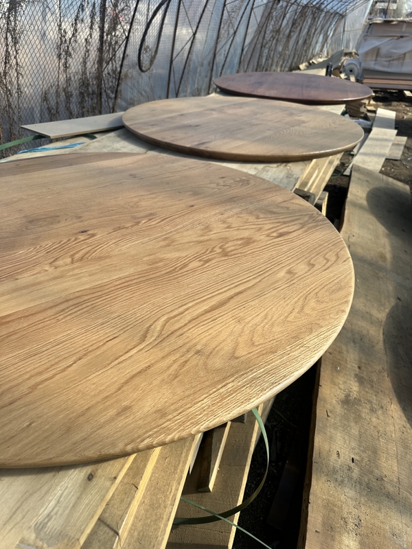 Why Round Wax Oiled Oak Table Tops Are Perfect for Your Home