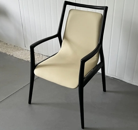 New Modern Design Dining Chair Solid Ash Wood PU Leather Arm Chair Ashwood Mantis Chair