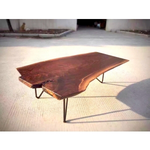 Table Bois Massif Avec Bords Naturles En Noyer Noir