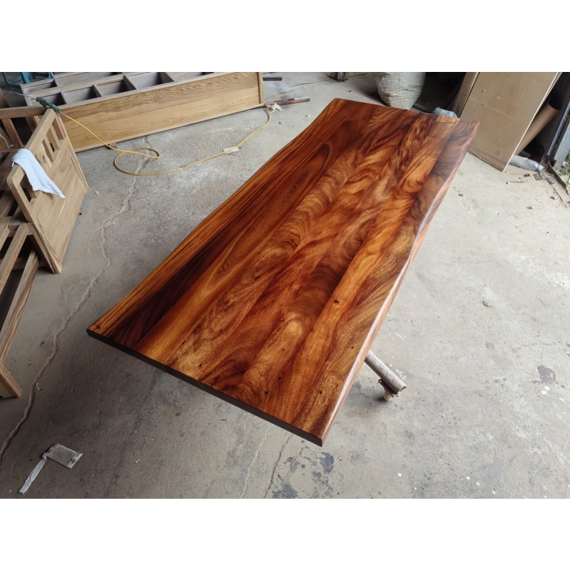 Custom Made Live Edge Natural Edge Solid Wood Table Top Suar Wood Countertop Modern Classic Rain Wood Restaurant Tops