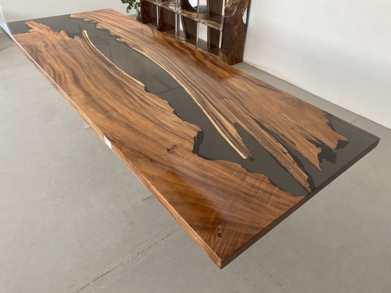 Factory Customize Modern Solid Wood Furniture Epoxy Resin Table Black Walnut Dining Table
