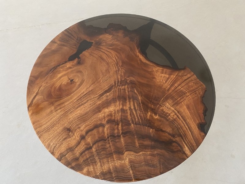 Luxurious Round Walnut Epoxy River Table Resin Coffee Table Solid Wood Slab Coffee Table