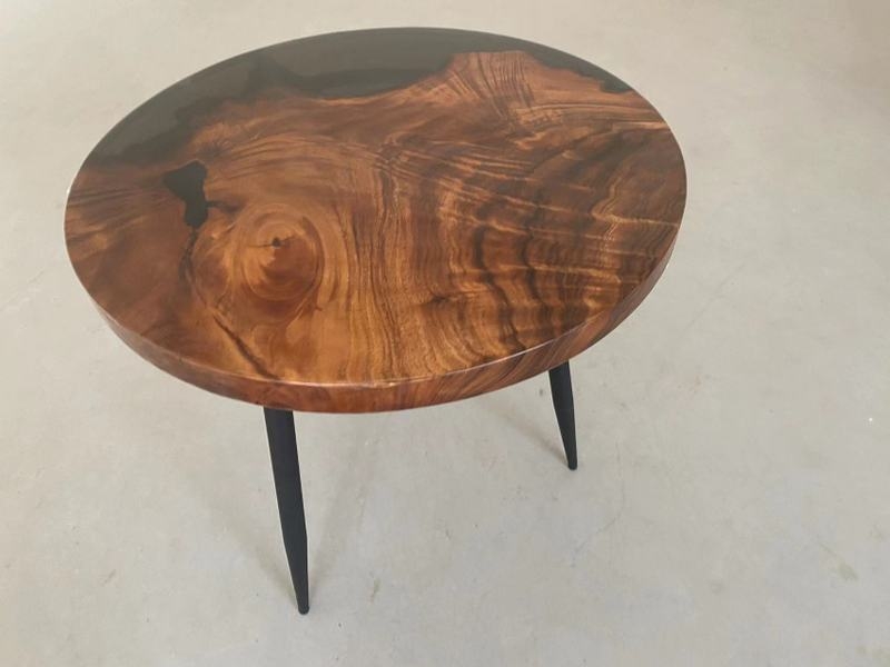 Luxurious Round Walnut Epoxy River Table Resin Coffee Table Solid Wood Slab Coffee Table